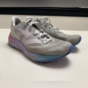 New Balance Kids Sneaker Fresh Foam Arishi v4 Size 4.5